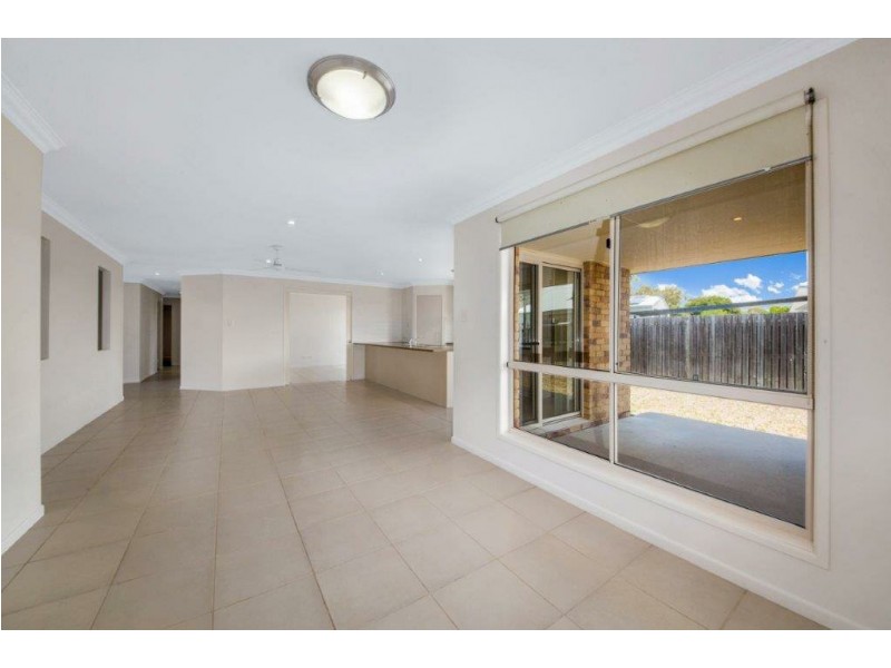 4 Johnson Street, Glen Eden QLD 4680