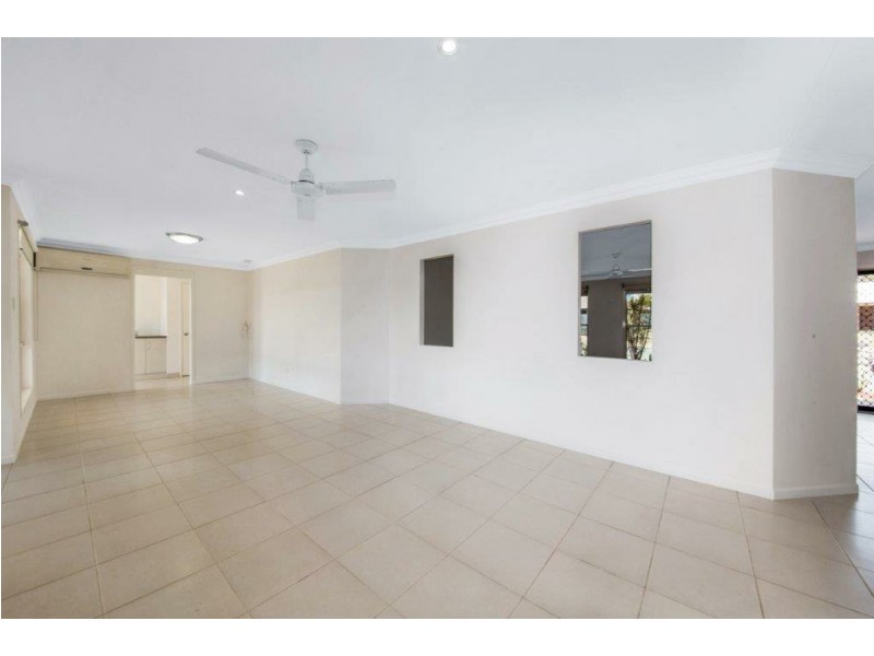 4 Johnson Street, Glen Eden QLD 4680