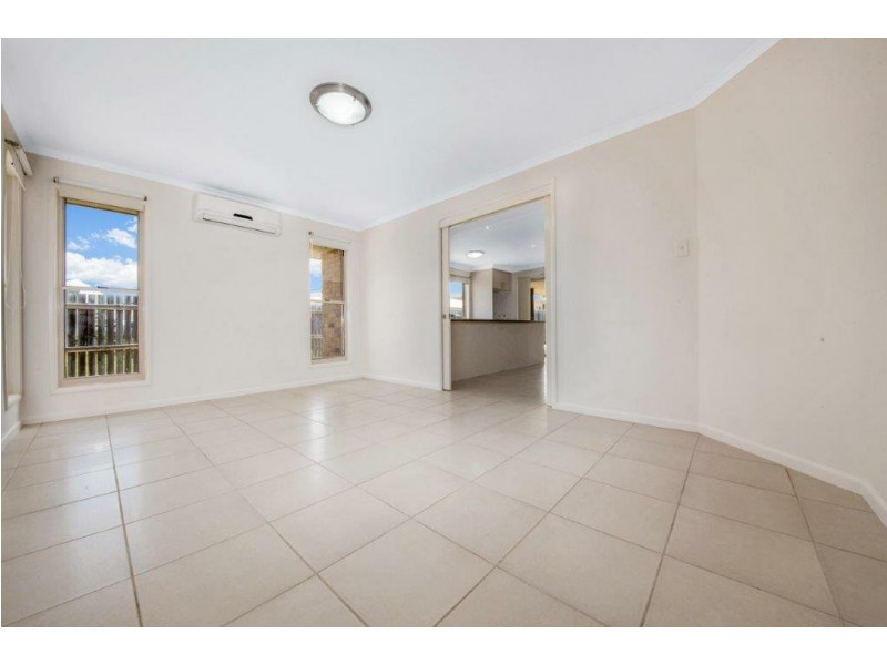 4 Johnson Street, Glen Eden QLD 4680