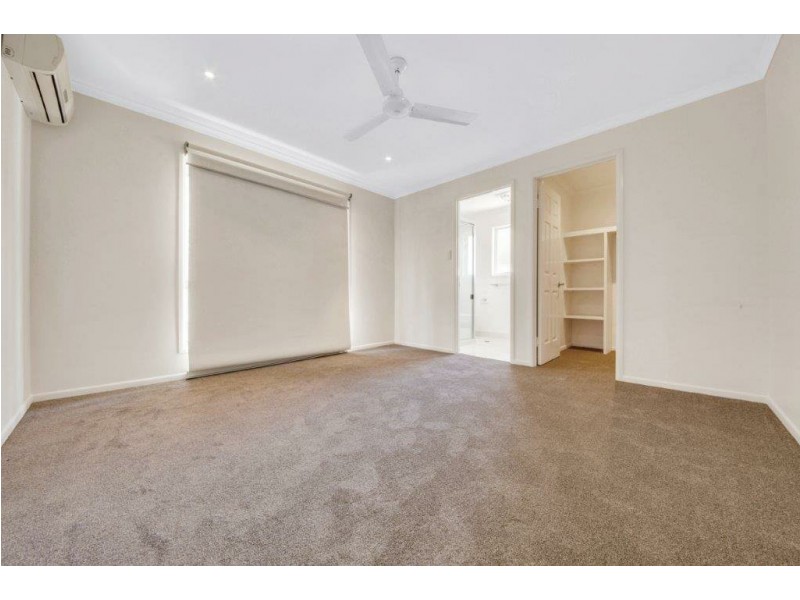 4 Johnson Street, Glen Eden QLD 4680