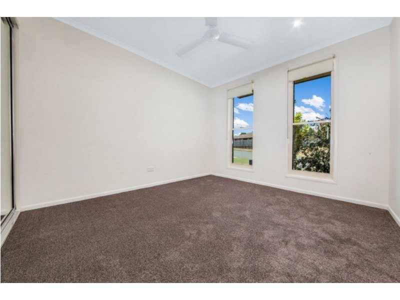 4 Johnson Street, Glen Eden QLD 4680