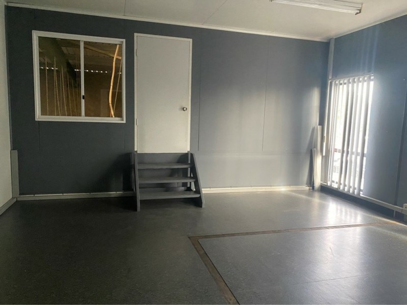 33 Young Street, Barney Point QLD 4680