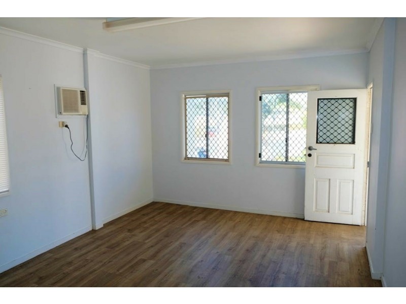 19 Dawson Road, West Gladstone QLD 4680