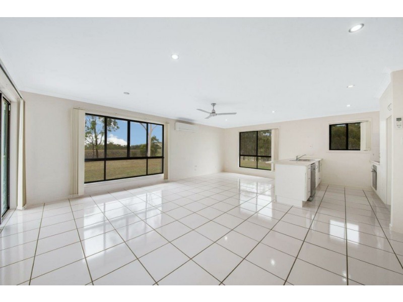 18 Giles Street, Glen Eden QLD 4680