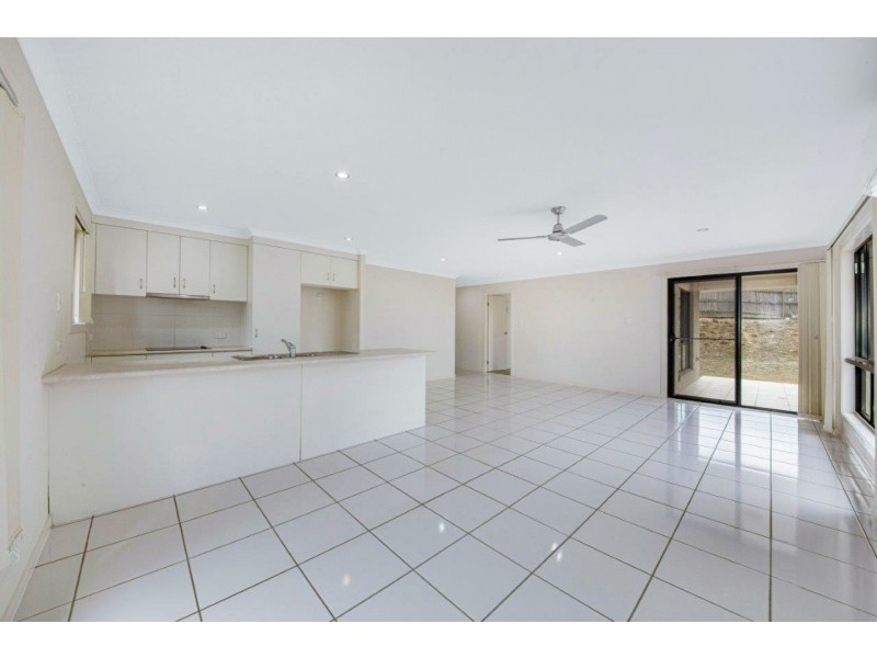 18 Giles Street, Glen Eden QLD 4680