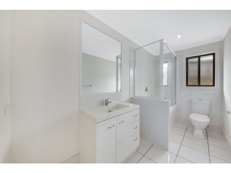 18 Giles Street, Glen Eden QLD 4680