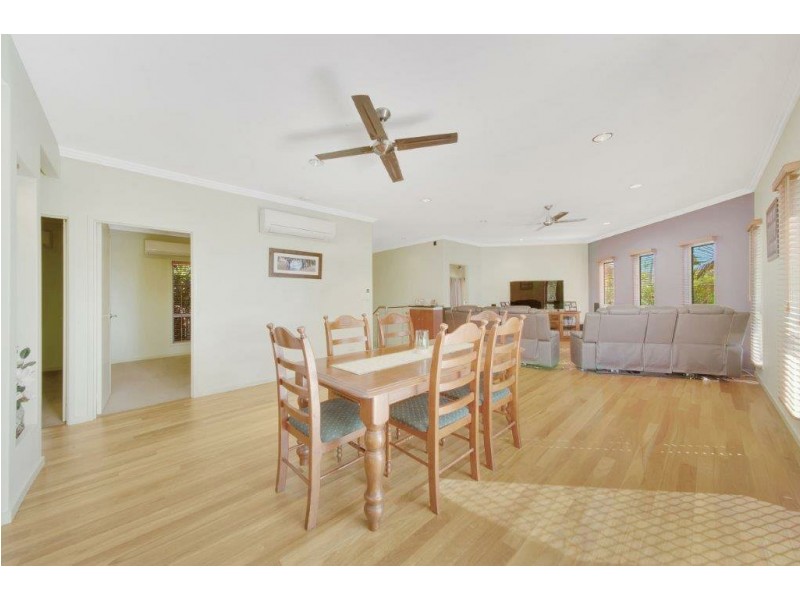 11 Glegg Street, West Gladstone QLD 4680