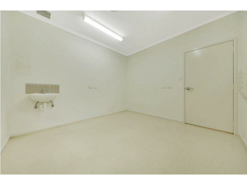 2 Goondoon Street, Gladstone QLD 4680