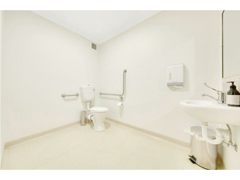 2 Goondoon Street, Gladstone QLD 4680