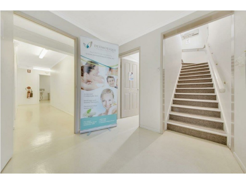 2 Goondoon Street, Gladstone QLD 4680