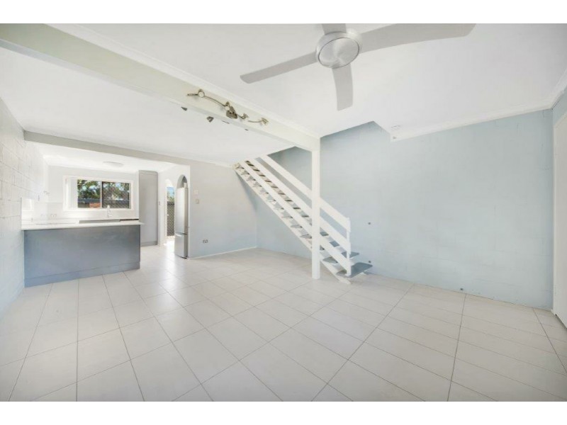 Unit 3/4 Bevington Street, Tannum Sands QLD 4680