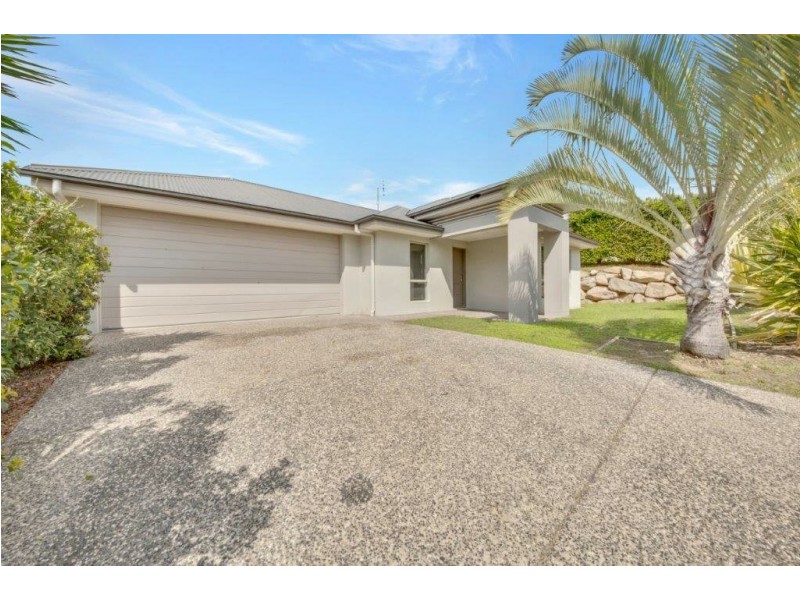 16 Buchanen Street, Boyne Island QLD 4680