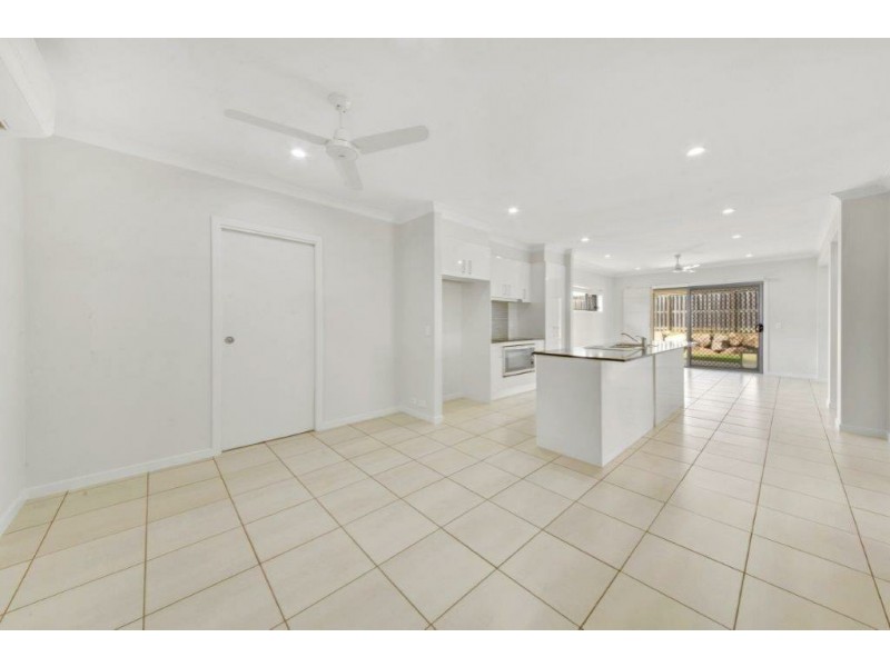 16 Buchanen Street, Boyne Island QLD 4680