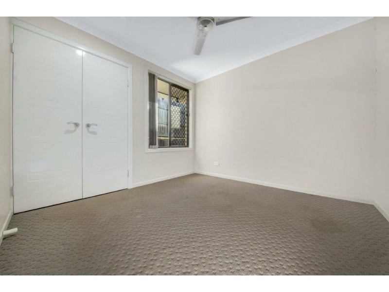 6 Redgum Drive, Kirkwood QLD 4680