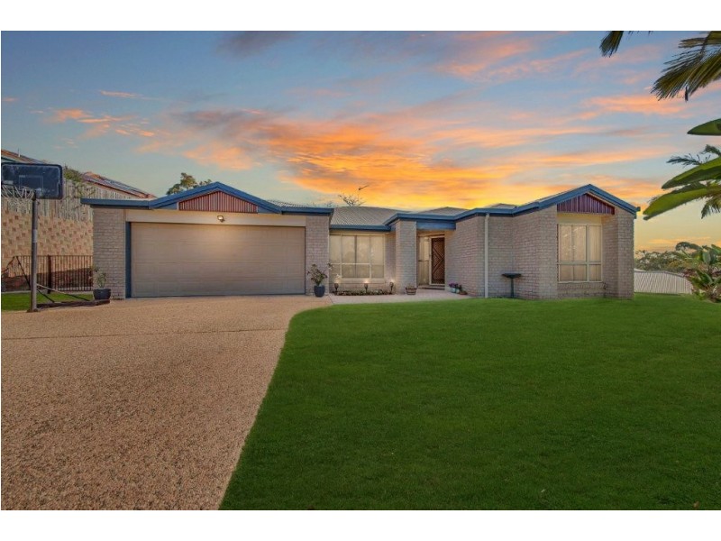 8 Sandringham Close, Telina QLD 4680