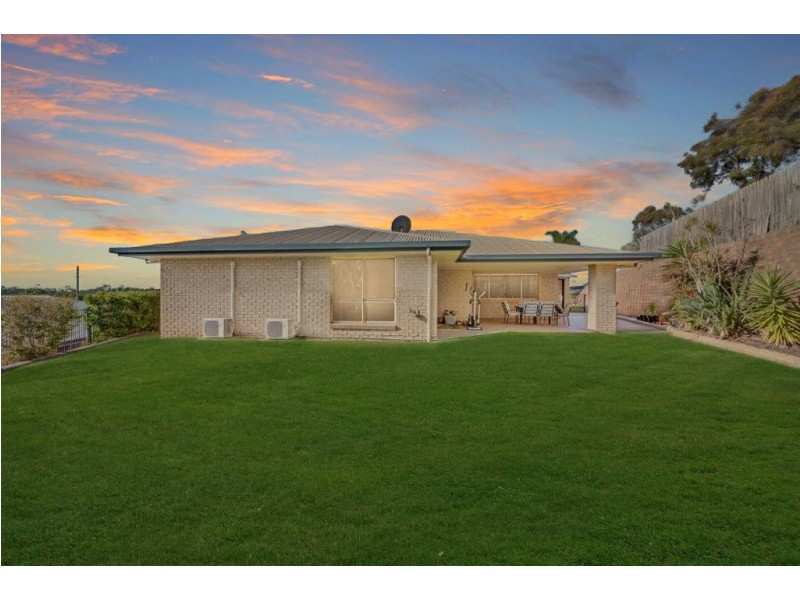 8 Sandringham Close, Telina QLD 4680