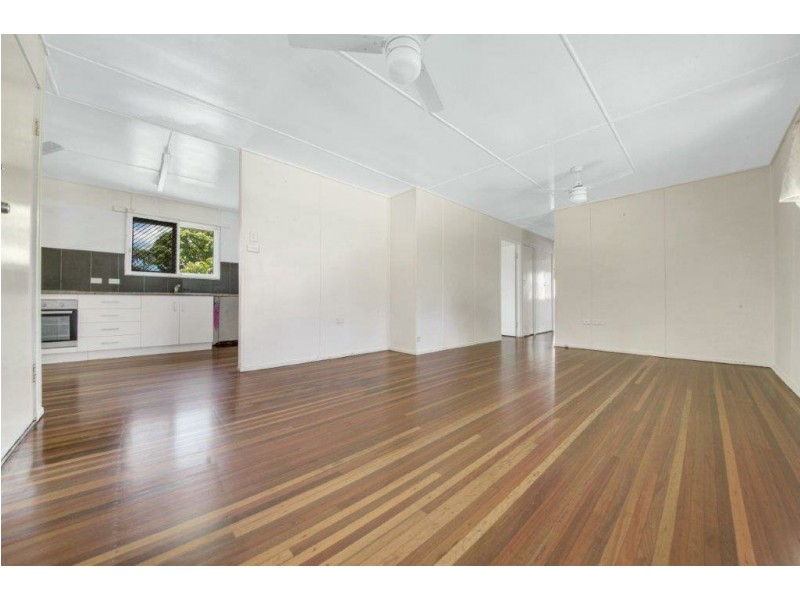 25 Hunter Street, West Gladstone QLD 4680