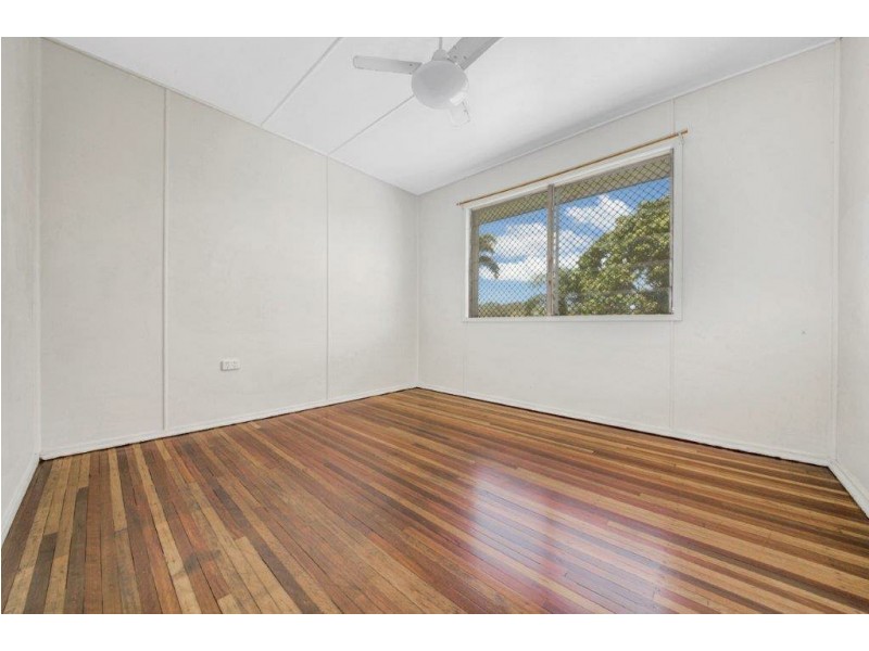 25 Hunter Street, West Gladstone QLD 4680