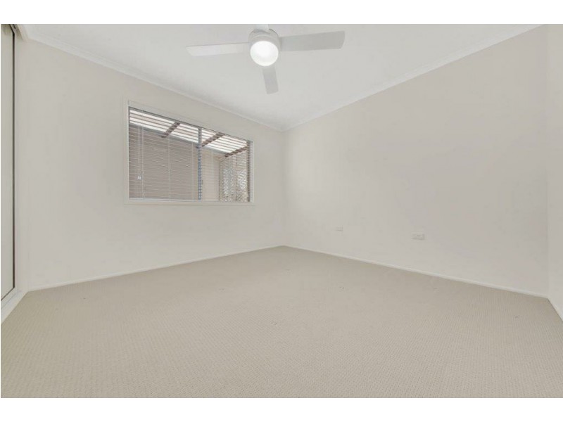 34 Venus Street, Telina QLD 4680