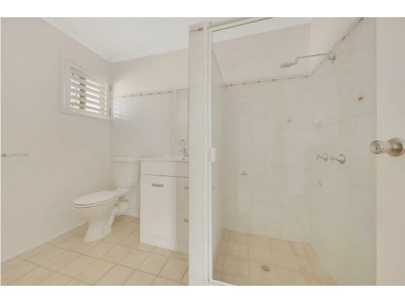 34 Venus Street, Telina QLD 4680