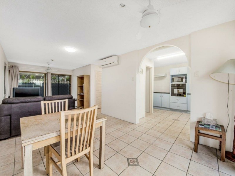 Unit 1/7 Kent Street, West Gladstone QLD 4680