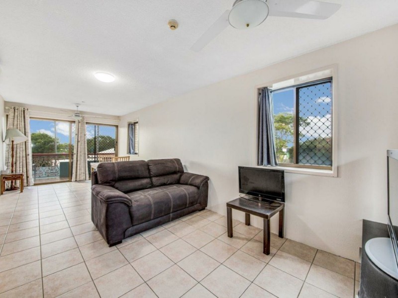 Unit 1/7 Kent Street, West Gladstone QLD 4680