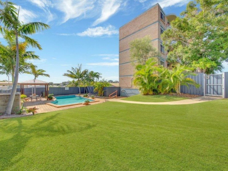 Unit 1/7 Kent Street, West Gladstone QLD 4680