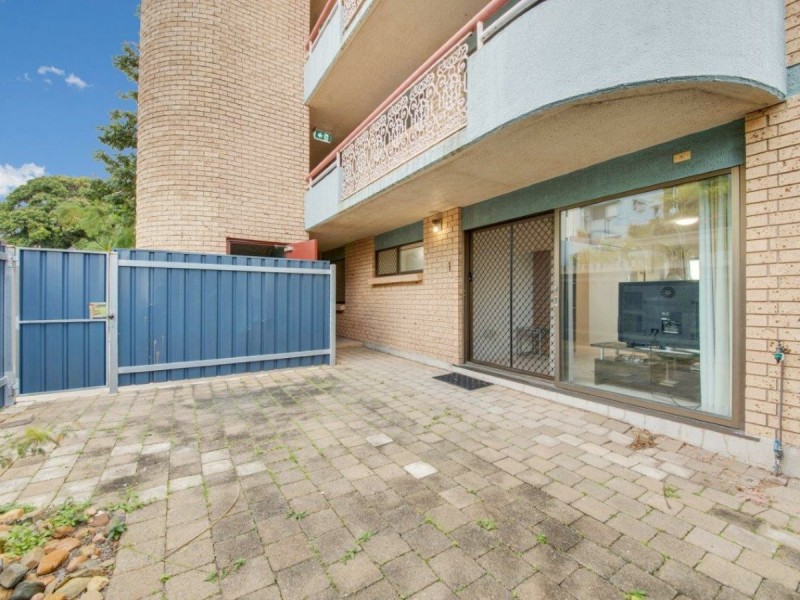 Unit 1/7 Kent Street, West Gladstone QLD 4680