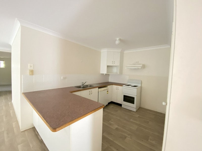 1/88 BOLES STREET, West Gladstone QLD 4680