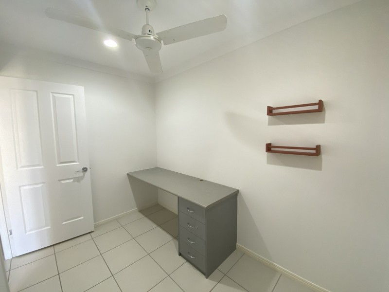 6 MELANIE COURT, Boyne Island QLD 4680