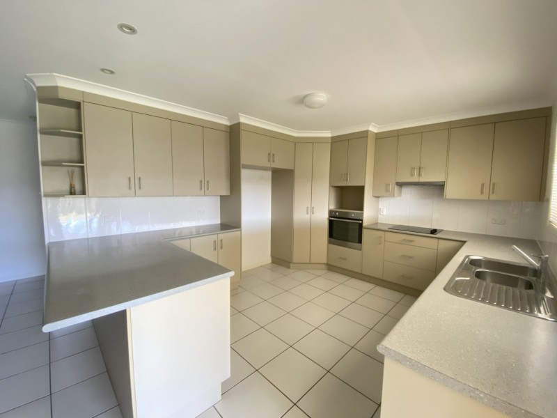 6 MELANIE COURT, Boyne Island QLD 4680