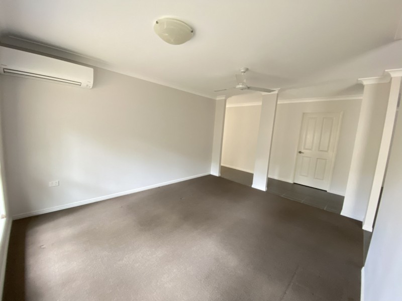 17 EASTWOOD STREET, West Gladstone QLD 4680