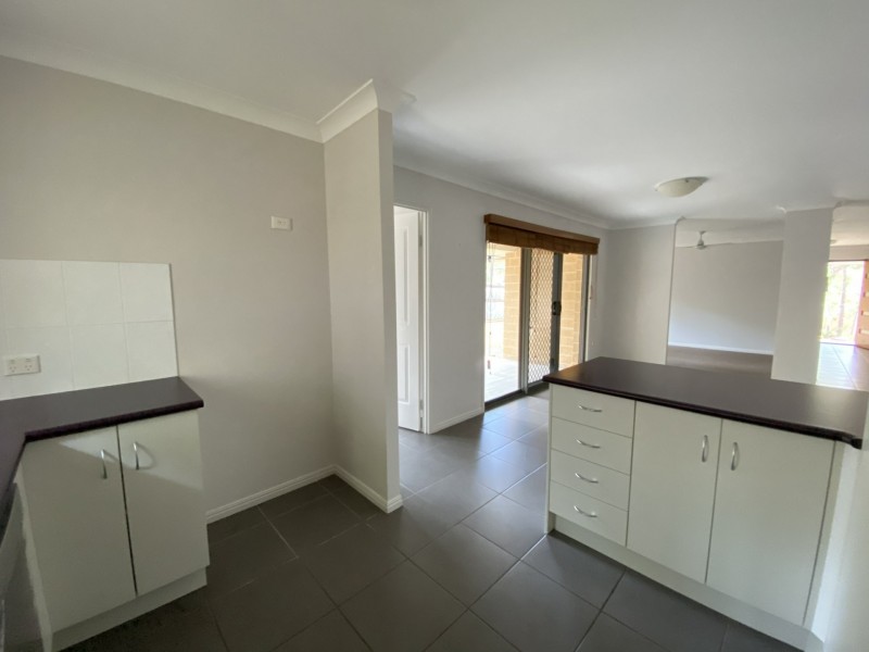 17 EASTWOOD STREET, West Gladstone QLD 4680