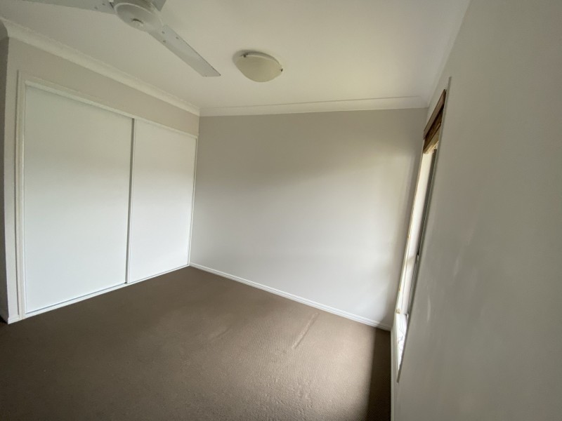 17 EASTWOOD STREET, West Gladstone QLD 4680