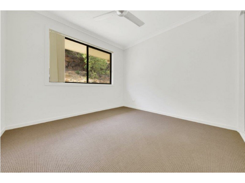 19 Stoneybrook Drive, Glen Eden QLD 4680