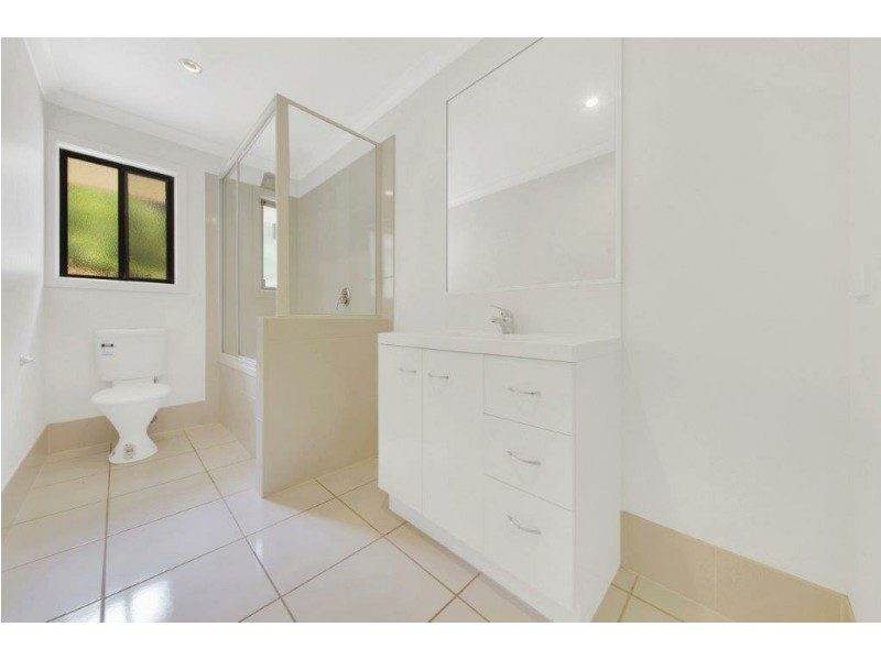 19 Stoneybrook Drive, Glen Eden QLD 4680