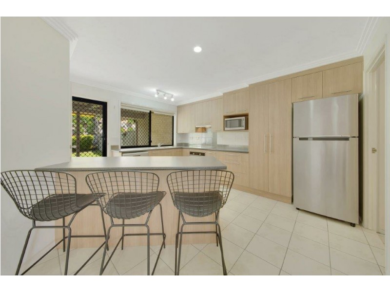 172 & 172a J Hickey Avenue, Clinton QLD 4680