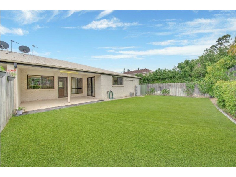 172 & 172a J Hickey Avenue, Clinton QLD 4680