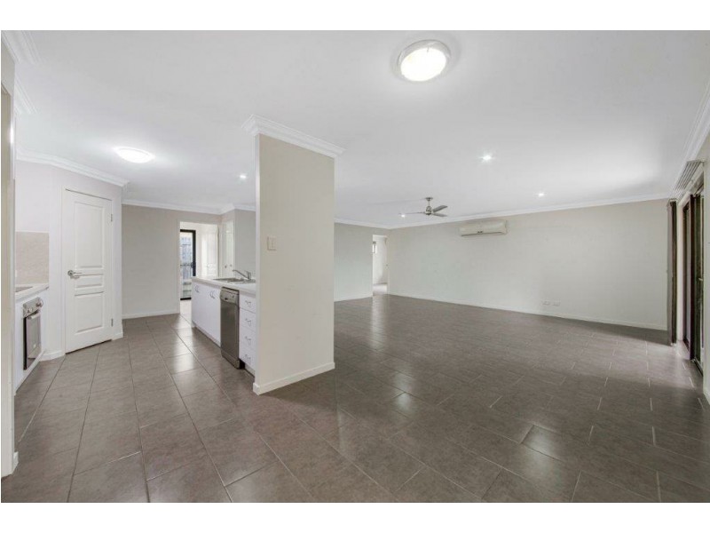 17 Oasis Court, South Gladstone QLD 4680