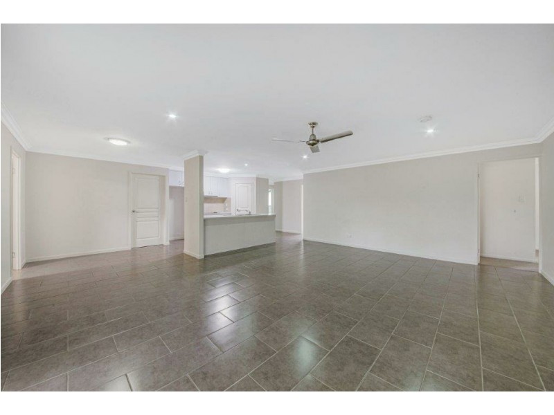 17 Oasis Court, South Gladstone QLD 4680