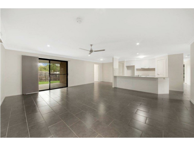 17 Oasis Court, South Gladstone QLD 4680