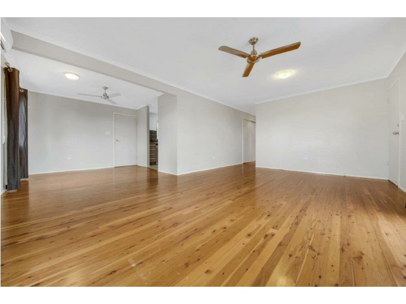 12 Barreenong Street, Glen Eden QLD 4680