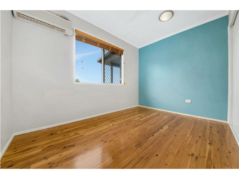 12 Barreenong Street, Glen Eden QLD 4680