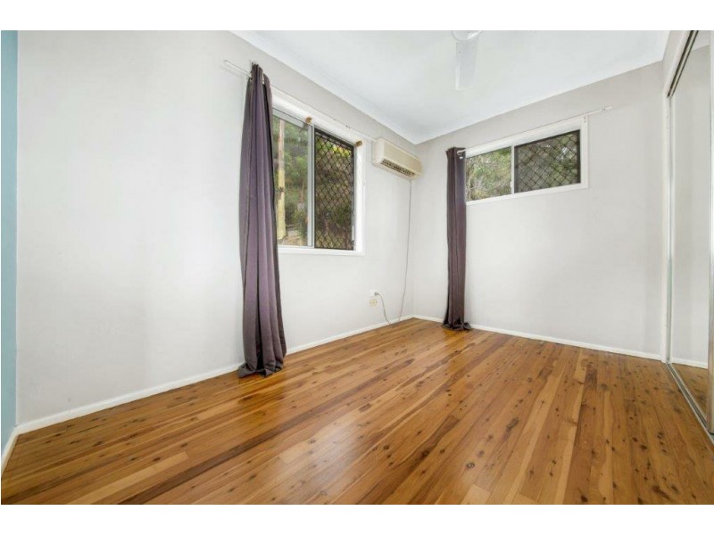 12 Barreenong Street, Glen Eden QLD 4680