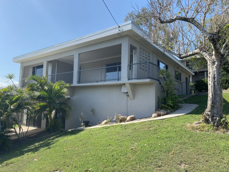 11 Walters Avenue, West Gladstone QLD 4680