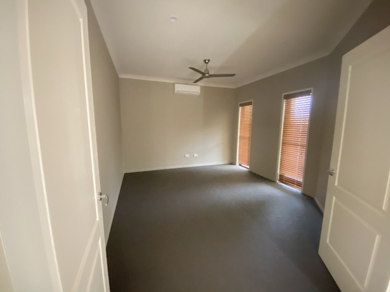 8 Spence Court, Kirkwood QLD 4680