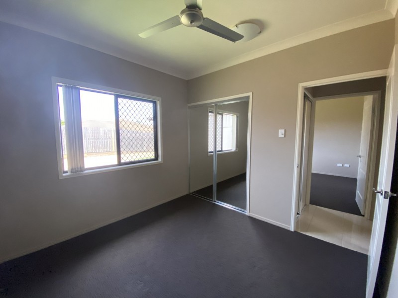 8 Spence Court, Kirkwood QLD 4680