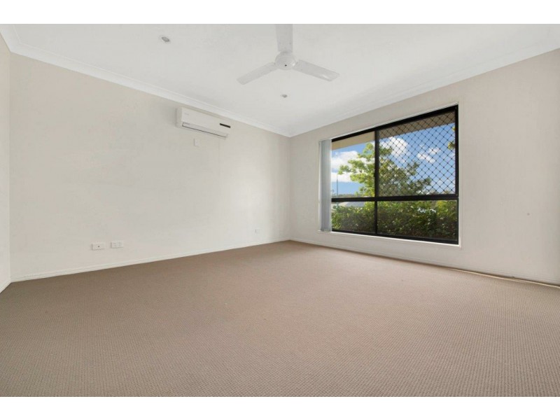 14 Woodland Court, Kirkwood QLD 4680