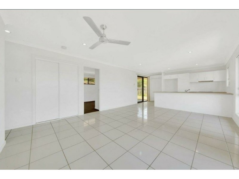 19 Stoneybrook Drive, Glen Eden QLD 4680