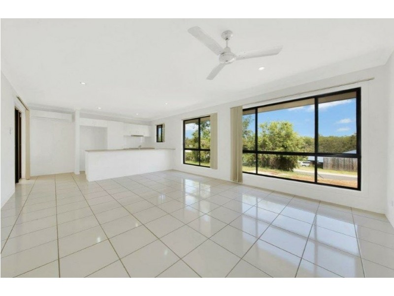 19 STONEYBROOK DRIVE, Glen Eden QLD 4680